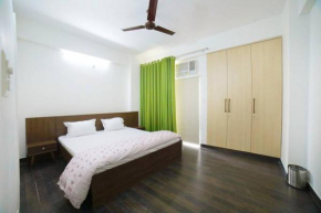 COZY HOMESTAY - A SPACIOUS 2 BHK APARTMENT @ BANKS OF RIVER GANGA